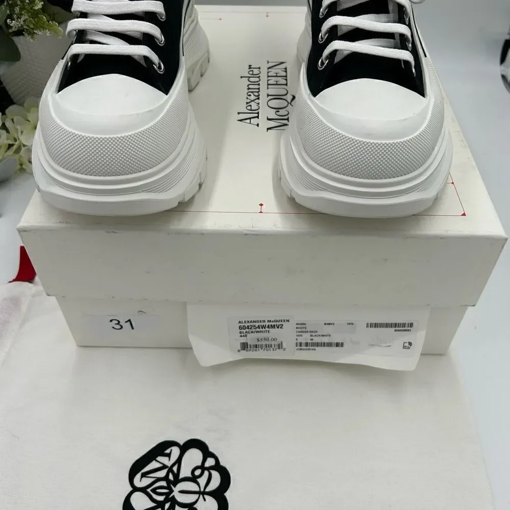 Men’s Alexander McQueen tread slick sneakers, size 44 made in Italy